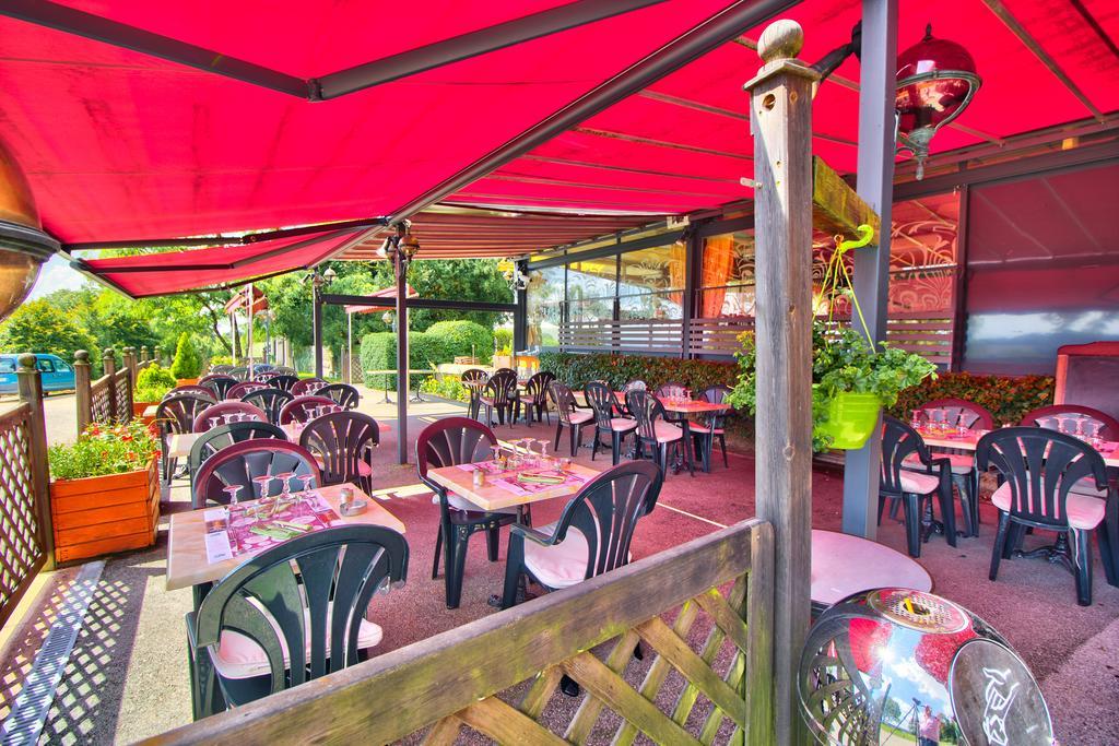 Logis Hotel Restaurant Le Chalet Du Mont Roland Sampans Exterior photo